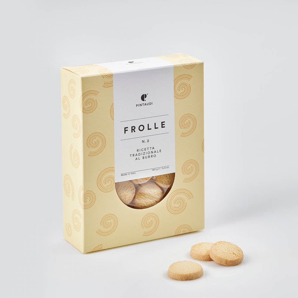 Traditional Frolle biscuits with butter